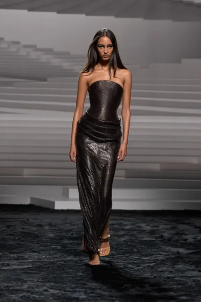 Look 70